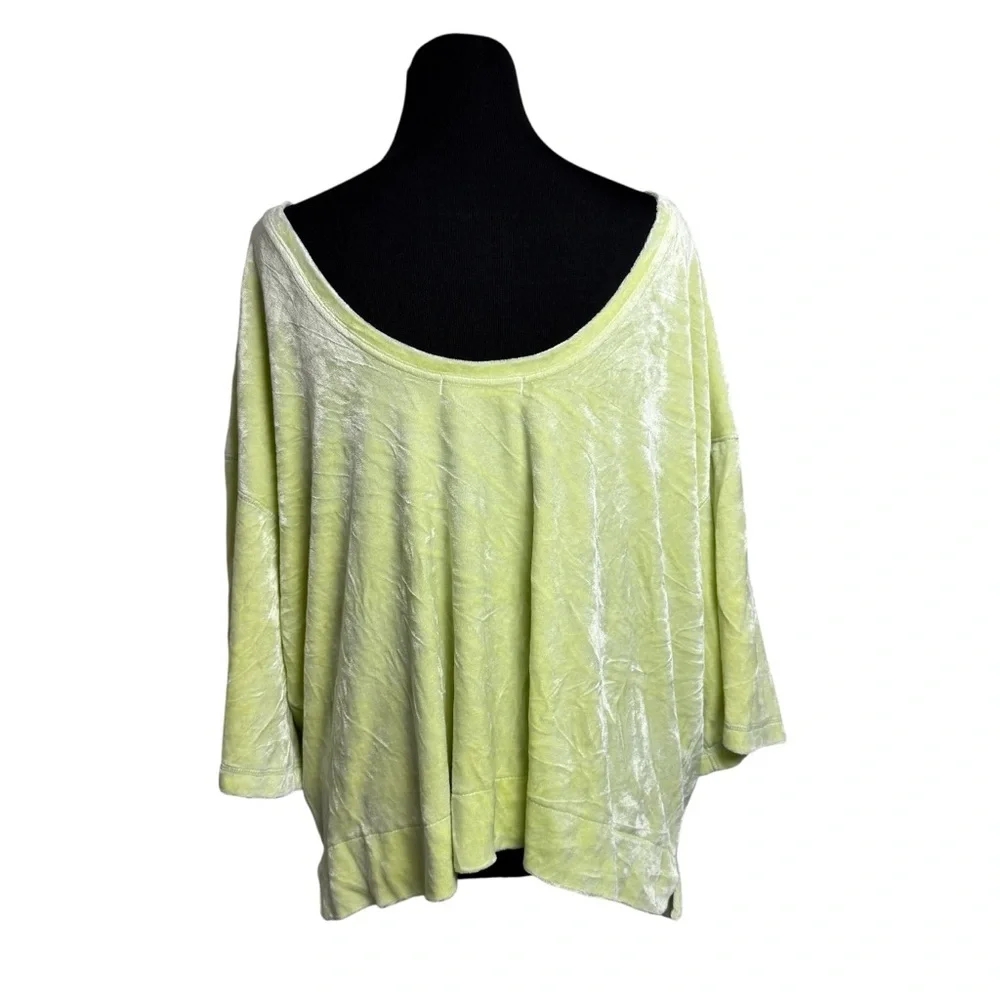 Free People Valerie Velvet Top Tee Blouse Women L Soft Yellow Boho Beach Travel - Picture 4 of 9